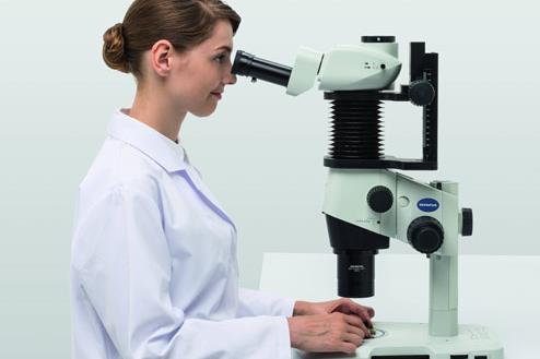 将人体工程学融入日常显微镜应用的重要性