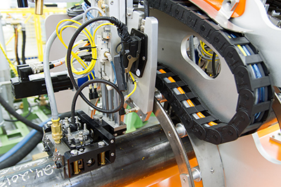 电阻焊接在线检测系统的环形轴用于使探头自动跟踪焊缝。