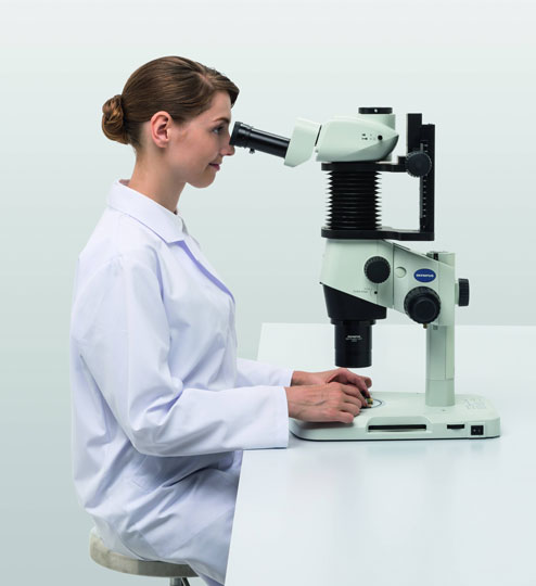 Ergonomia del microscopio, microscopio SZX10