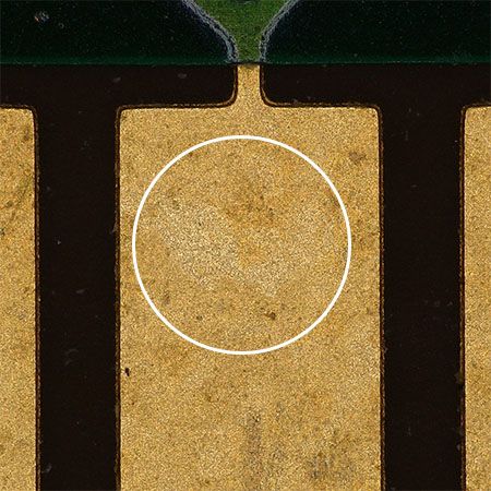 （右）焦げ:他の個所との違いはほぼ確認できない 