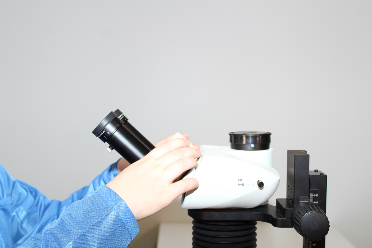 倾斜三目镜头部