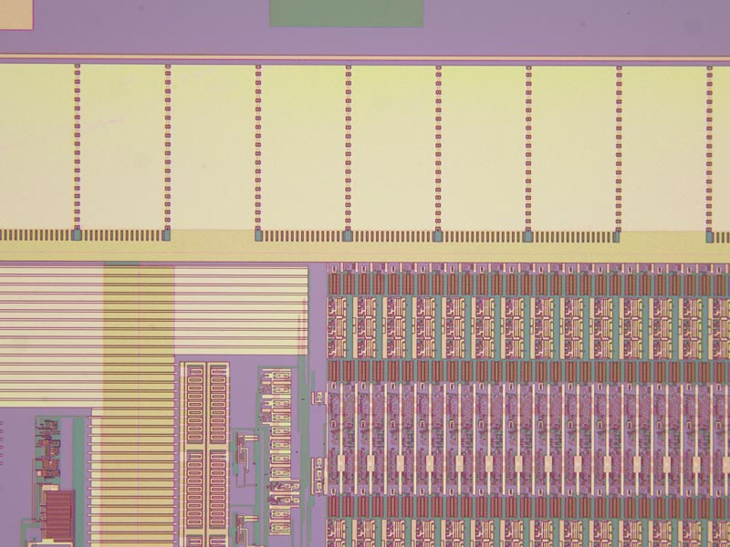 使用DP75数码显微相机以高放大倍率捕获的晶圆样品。