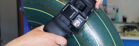 パイプエルボー上のFlexoFORM産業用超音波フェーズドアレイスキャナー