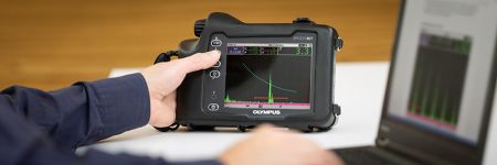 ゴム製本体保護ケース付きEPOCH® 6LT超音波探傷器