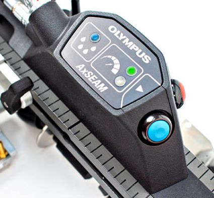 用于电阻焊接管道检测的AxSEAM纵向焊缝扫查器中有一个被称为扫查控制面板的扫查通信模块,不仅可监控耦合剂缺失的情况,还可在扫查速度超出最大值时发出警告